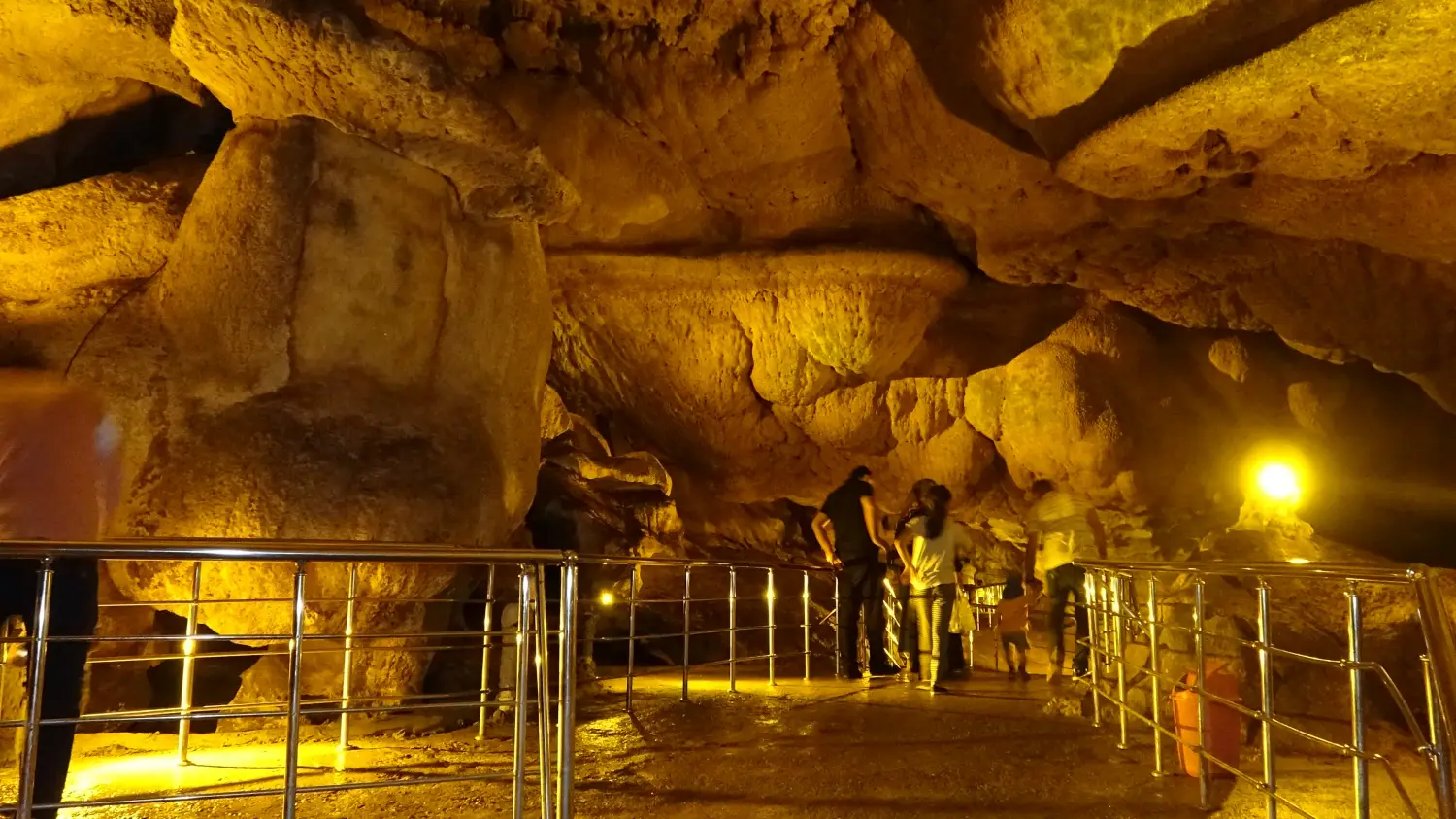 Ballıca Mağarası Bayramda Ziyaretçi Akınına Uğradı